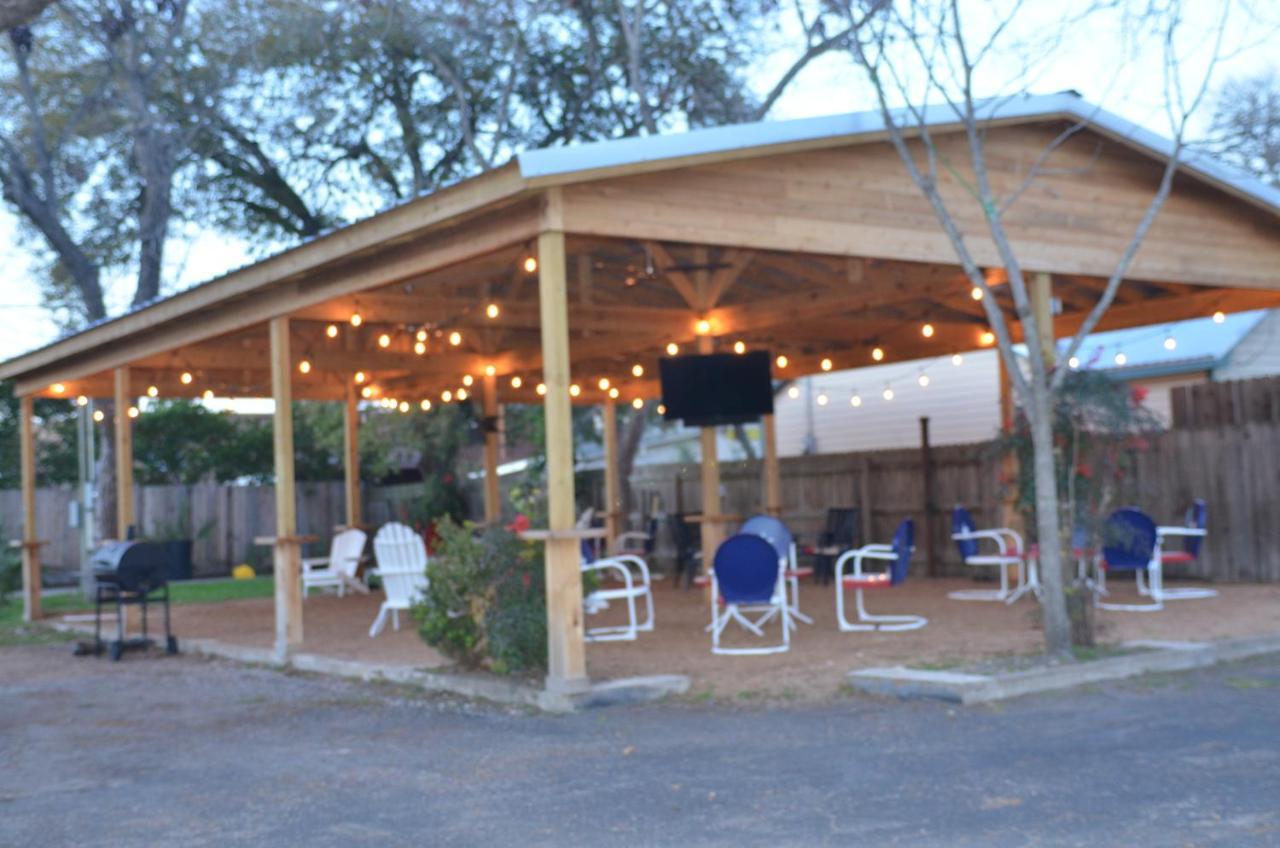 The Oak Motel La Grange Extérieur photo